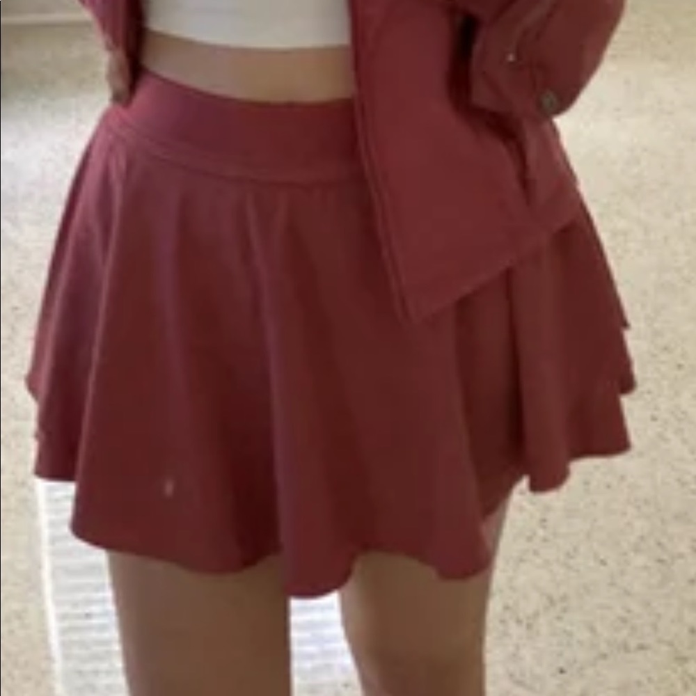 🍒Lululemon Court Rival High Rise Skirt Tall-Cherry Tint-12/14🍒 - Picture 8 of 16